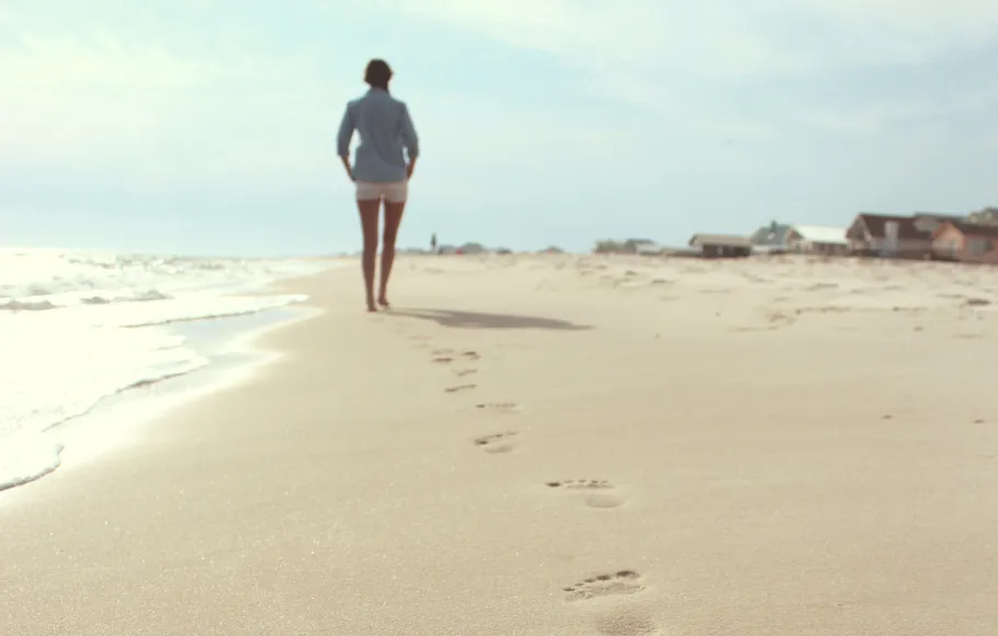 promenad på strand